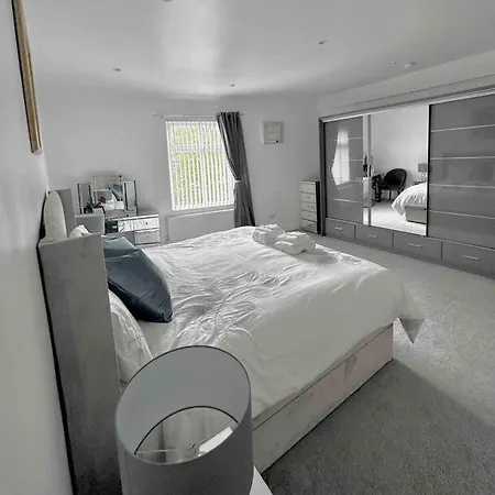 Spacious Modern Duplex Apartment Rochdale Esterno foto